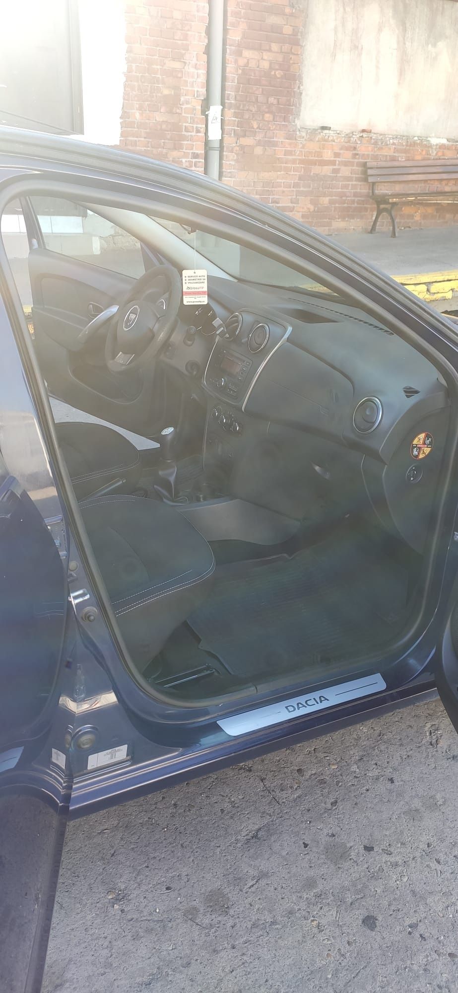 Dacia Logan  benzina+gpl ,km putini