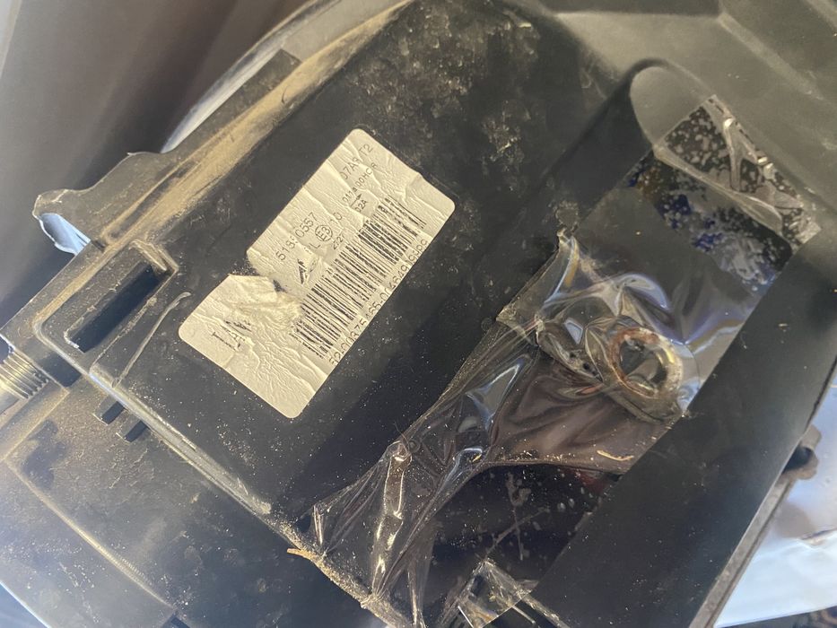 Фар ляв за Lancia Ypsilon ксенон