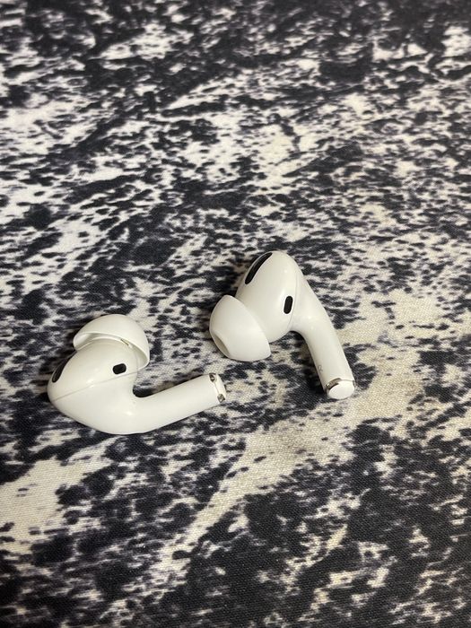 Aipods Pro слушалки