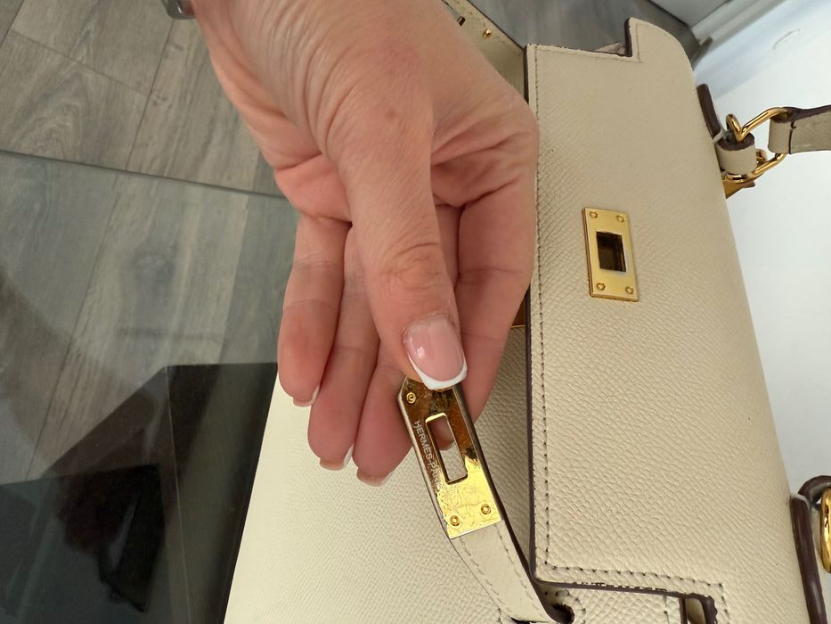 Чанта Kelly бяла промо цена 140