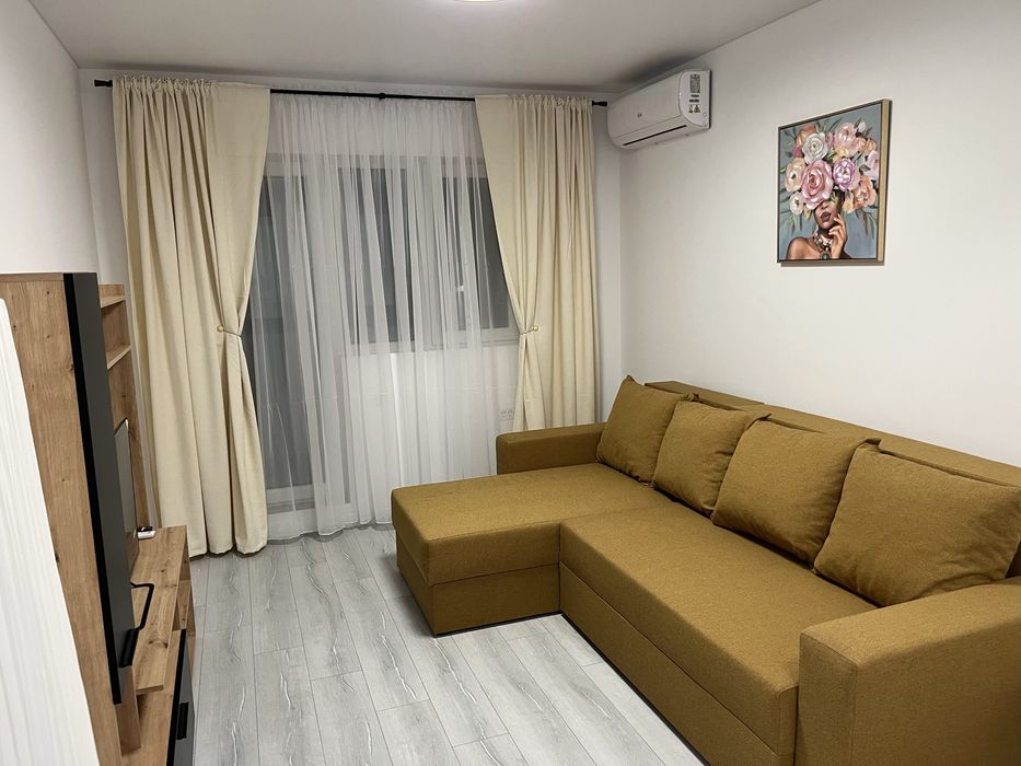 Garsoniera de inchiriat piscina parc