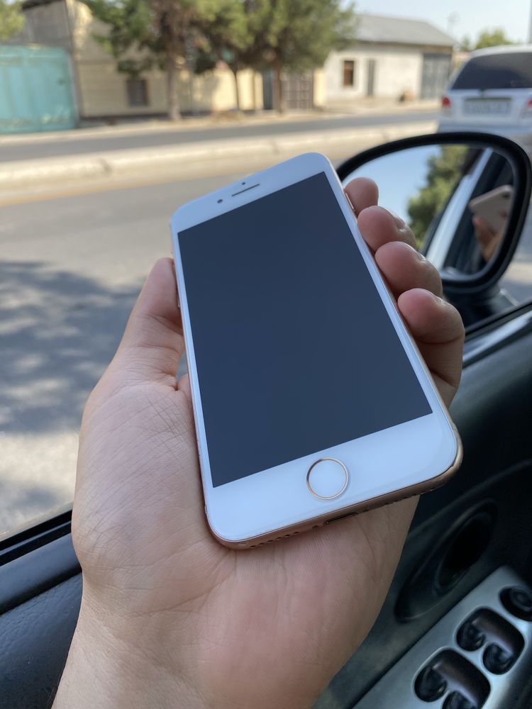Iphone 8 Gold ideall
