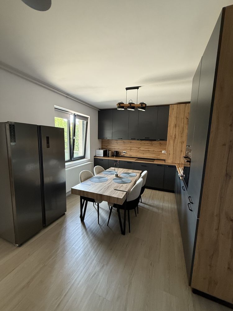 Apartament 3 camere de inchiriat cu curte la parter cartier Orizont