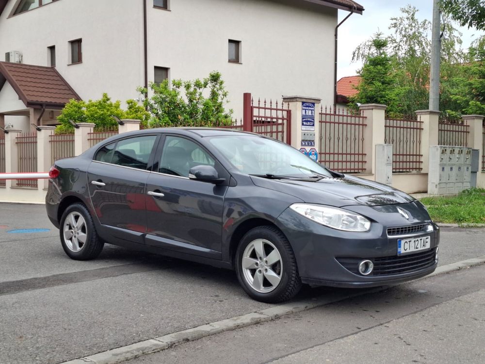 Renault Fluence 1.6 Benzină / 103.000 km / Euro 5 / Full / Impecabil