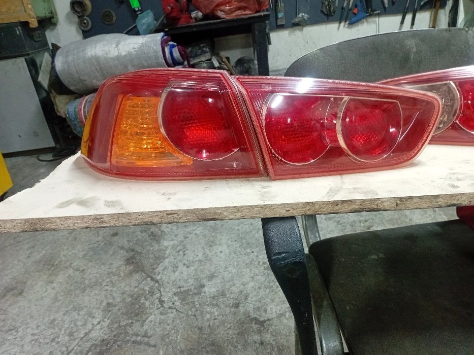 Лансер 10 митсубиси х задны стоп фонарь