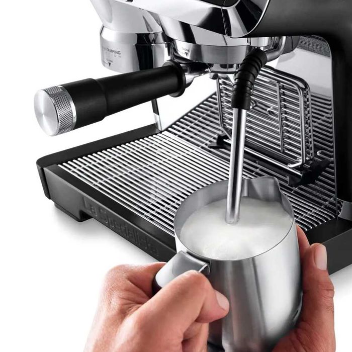 Delonghi рожковая Кофемашина EC9355.M La Specialista Prestigio