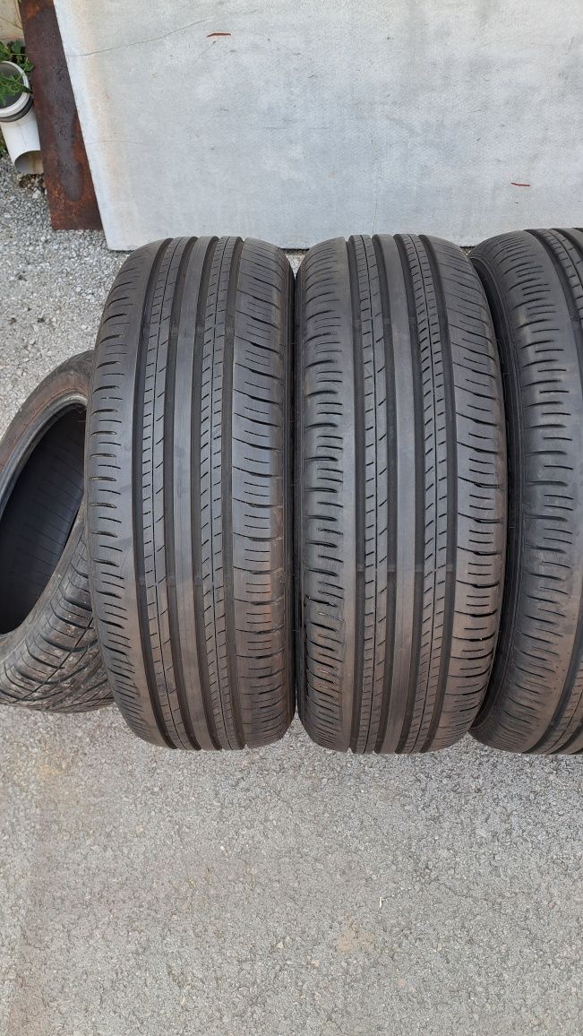 Летни гуми 225 60 18 Dunlop