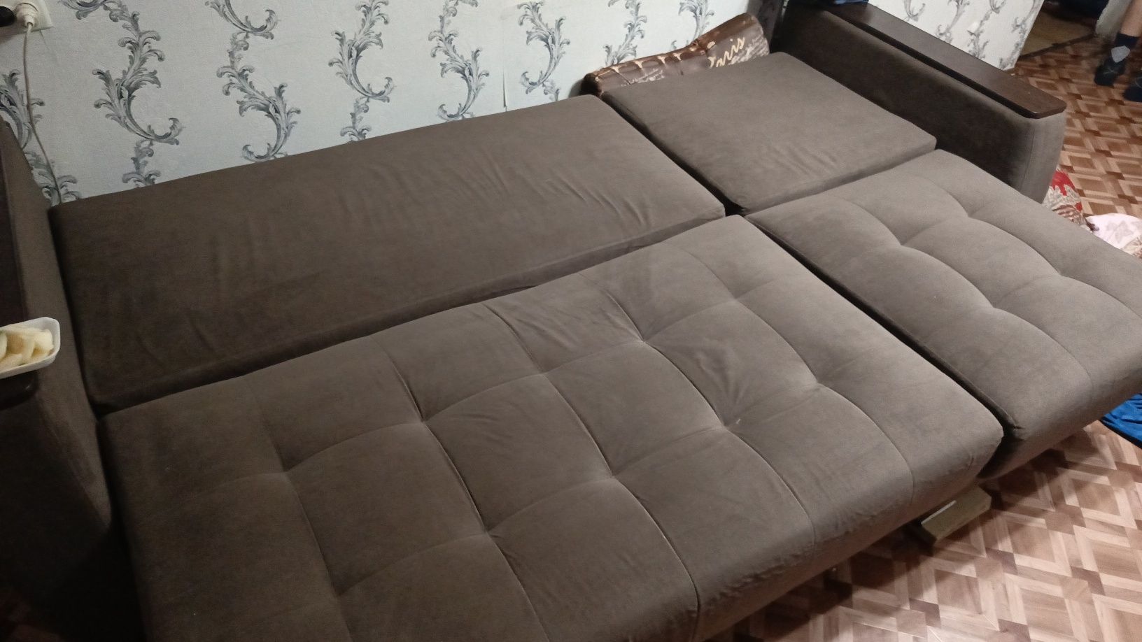 Продам диван 2,80 общ 3.10