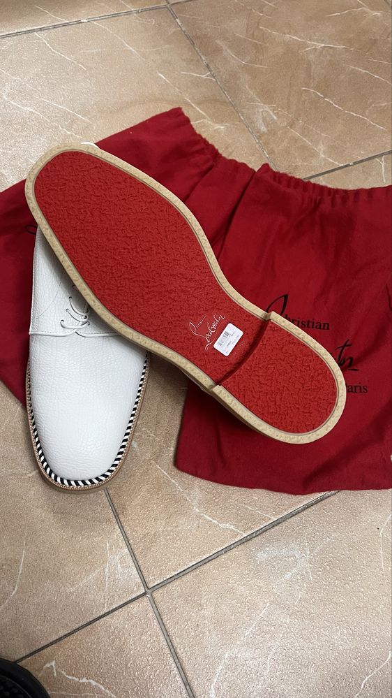 Pantofi piele Christian Louboutin
