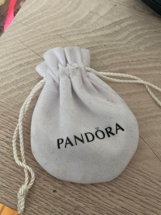 Сребърна гривна пандора