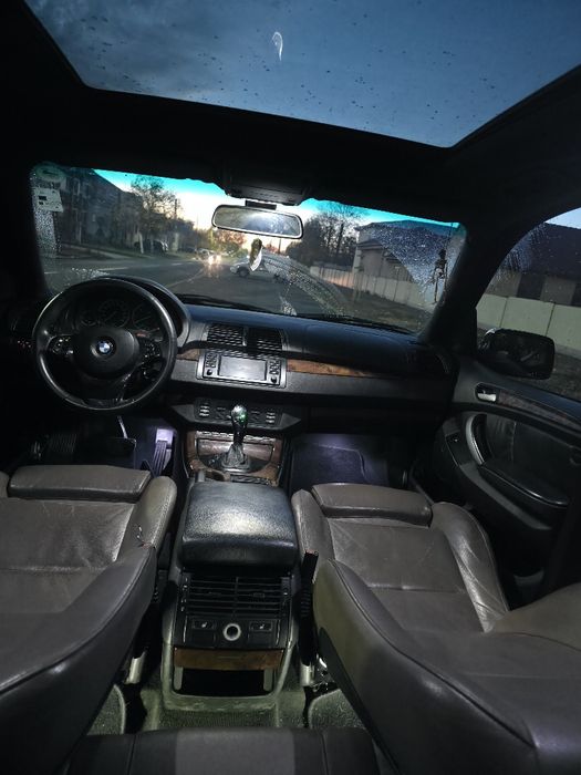 Vând sau schimb BMW X5 E53 3.0d 218 CP – 2006 – Automată Full Option