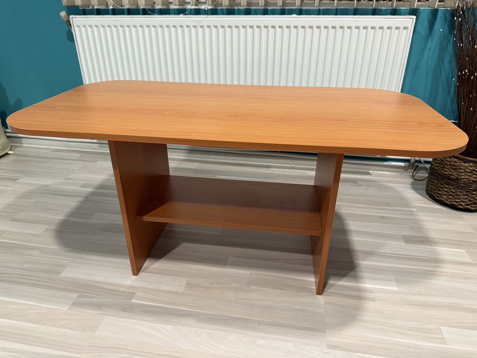 Ниска холна маса