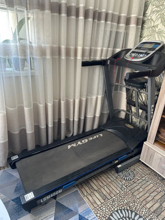 Беговая дорожка Life Gym