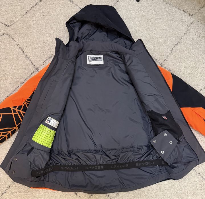 Ски яке за момче Spyder, за 14 год.