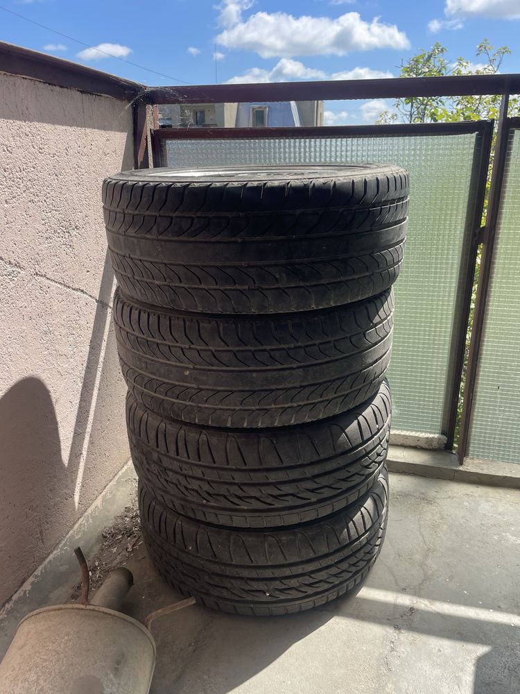 Джанти Darwin Racing GA 138