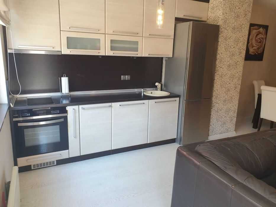 Продава се Тристаен апартамент в София, Младост 2 - 101 кв.м за 1946 €/кв.м - Снимка #1