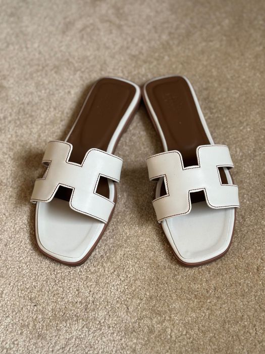 Șlapi model H ermes