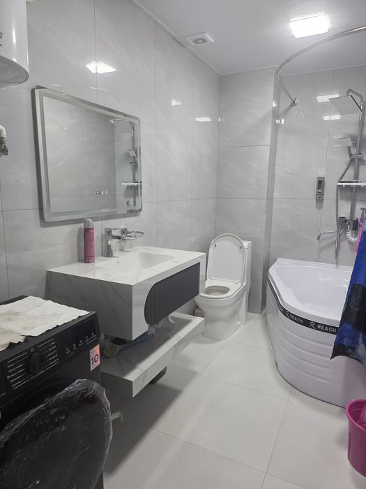 Vagzal Karavan 3 xona 8 etaj