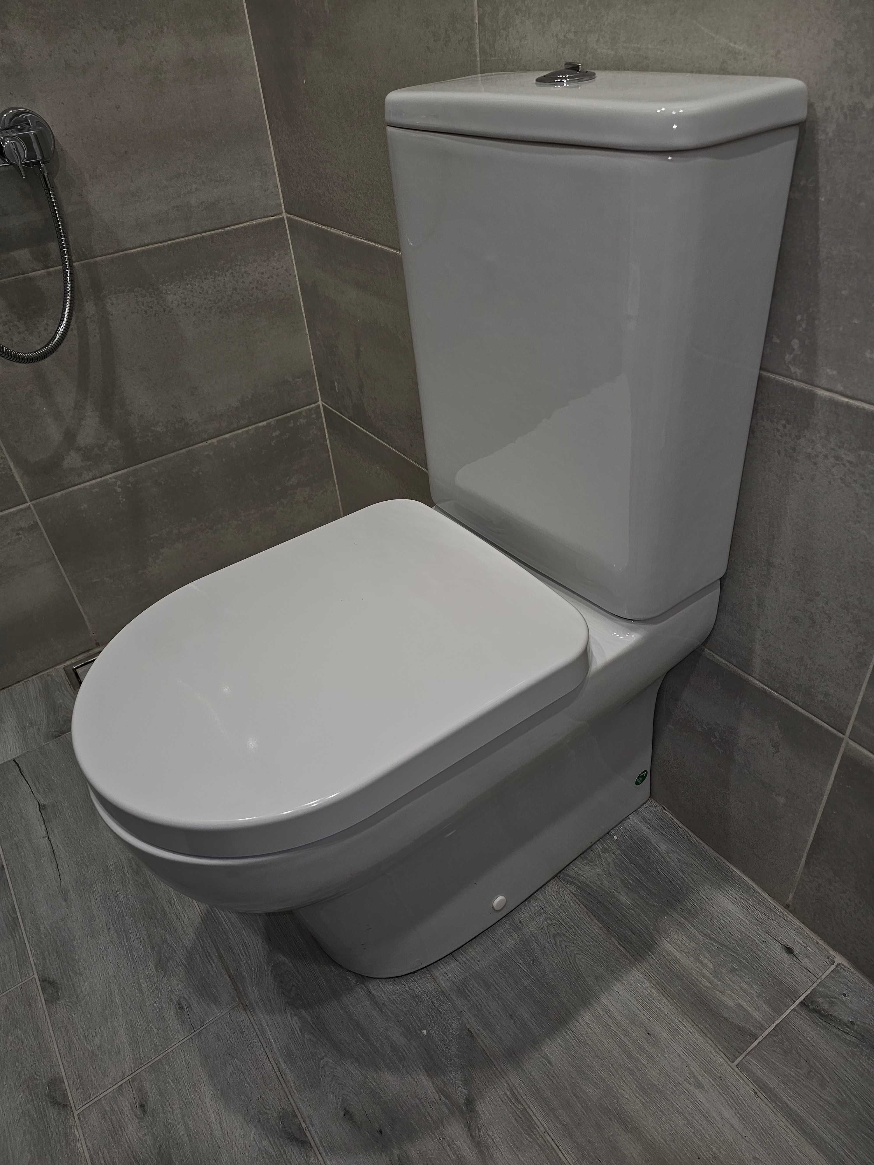 Неизползван италиански моноблок на Olympia Ceramica