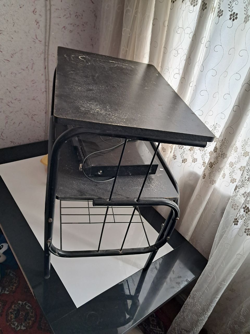 Стол хороший для дома