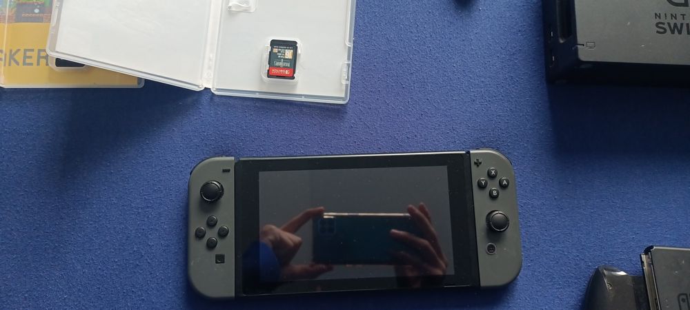 Vand consola nintendo switch cu jocuri