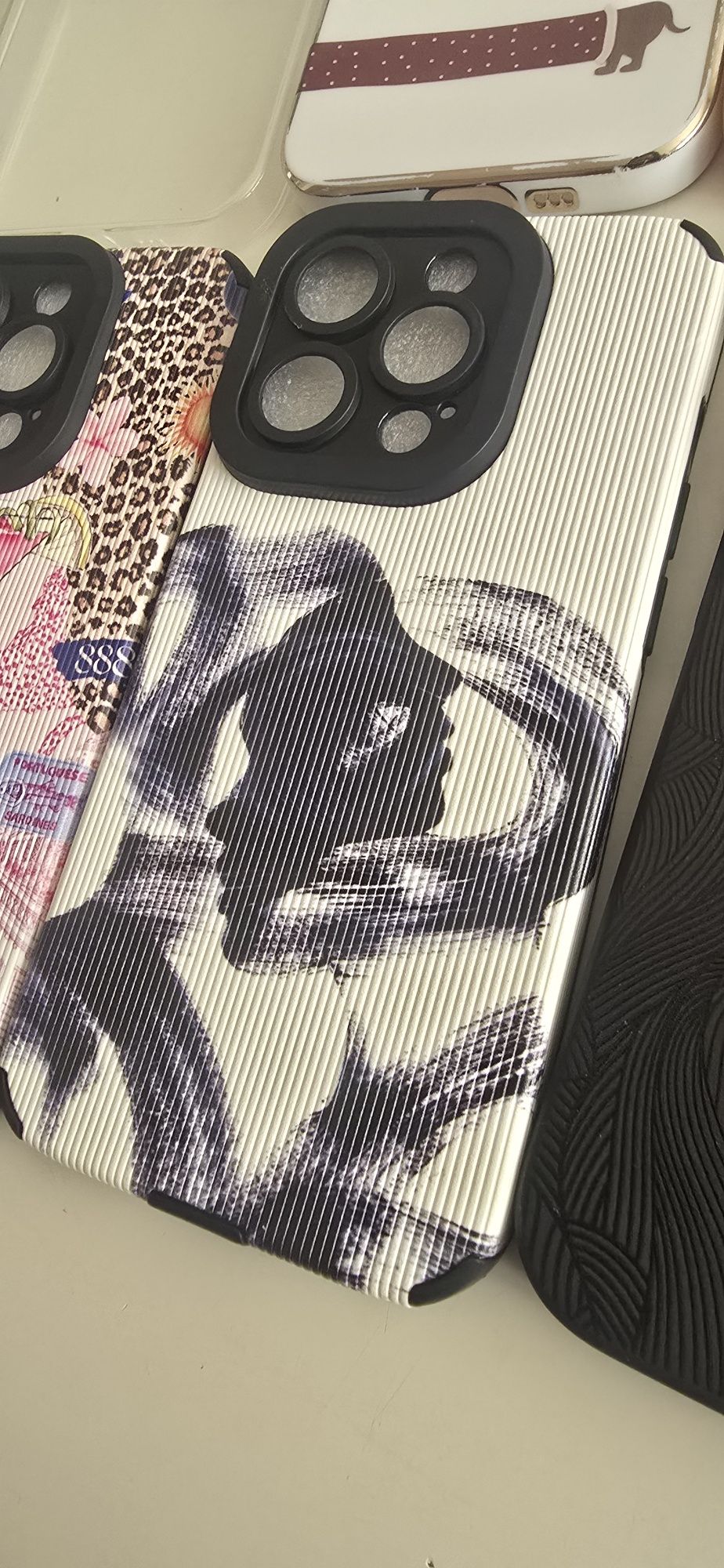 Калъфи / кейсове IPhone 14pro