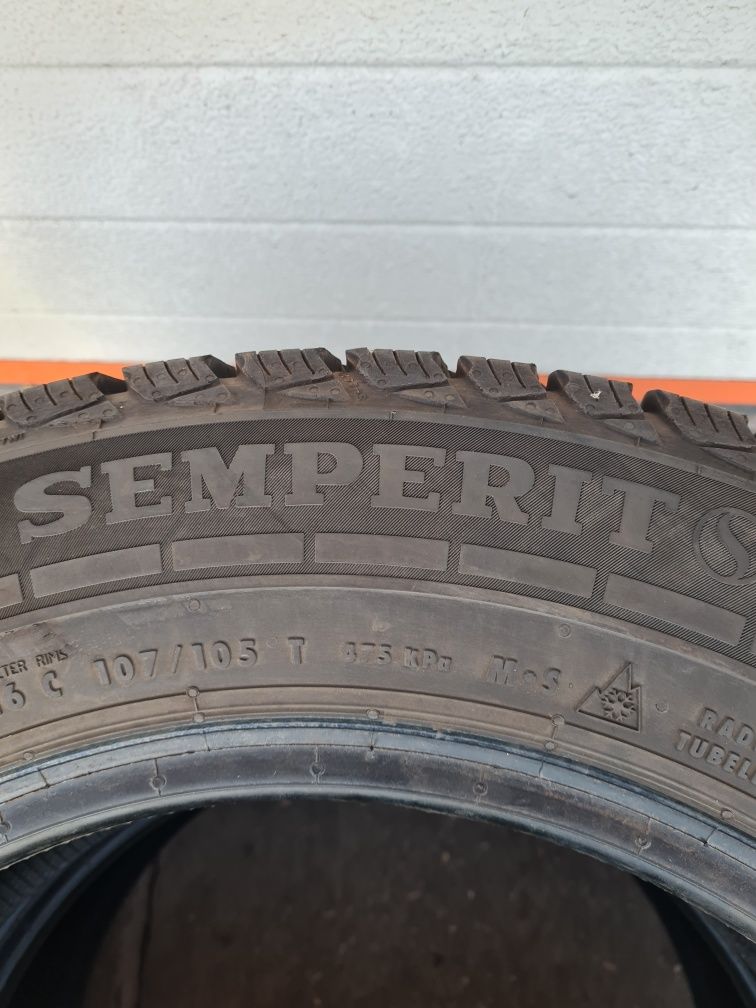 Зимни гуми за Бус 2 броя SEMPERIT VanGrip3 205 65 R16C дот 4222