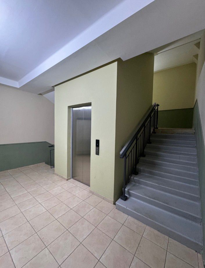 Assalom sohil navastroykadan hamma sharoitlar bor 1/1/10 40m² kvartira