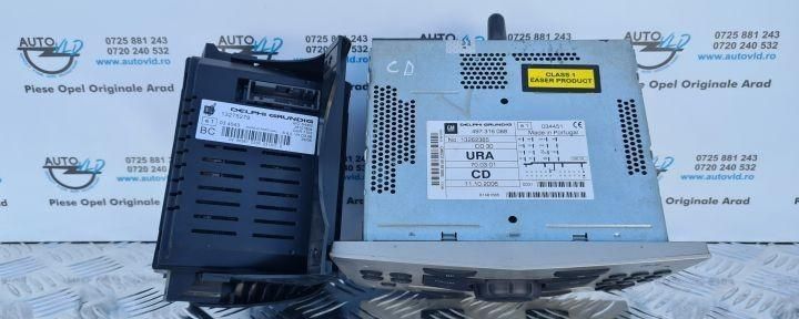 CD 30 radio cu display mare Opel Corsa D