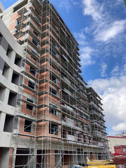 Inchiriere si montaj schela metalica