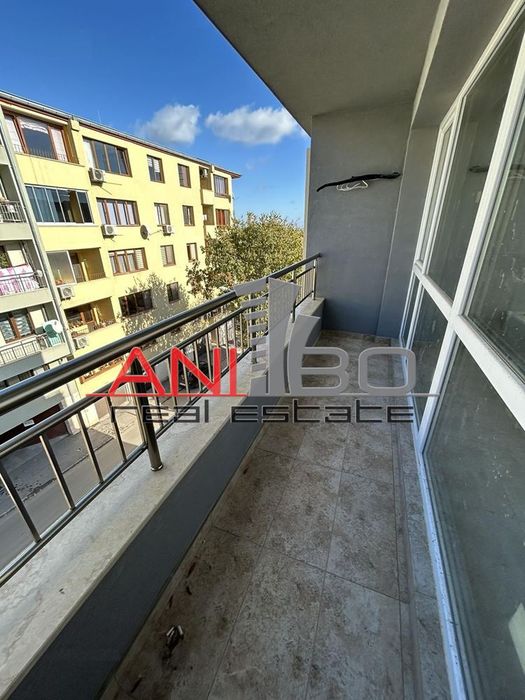 Продава се Двустаен апартамент в Варна, Аспарухово - 64 кв.м за 1688 €/кв.м - Снимка #2