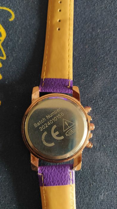 Vand Ceas de culoare MOV nou cu blocare cheita de pornire