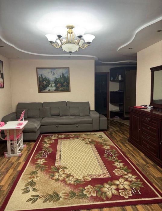 Продается квартира 3х комнатная ,ТРЦ  NEXT,Яккасарайский район,70м2