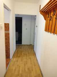 Se închiriază apartament cu două camere