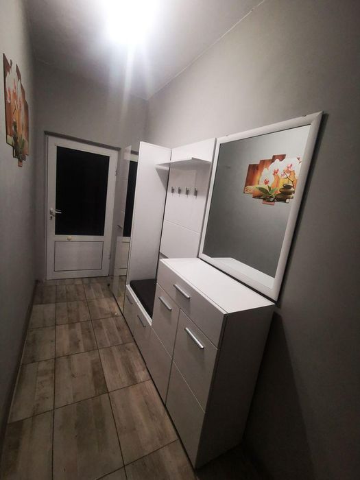 Дава се под наем Тристаен апартамент в Бургас, Зорница - 67 кв.м за 459 € - Снимка #1