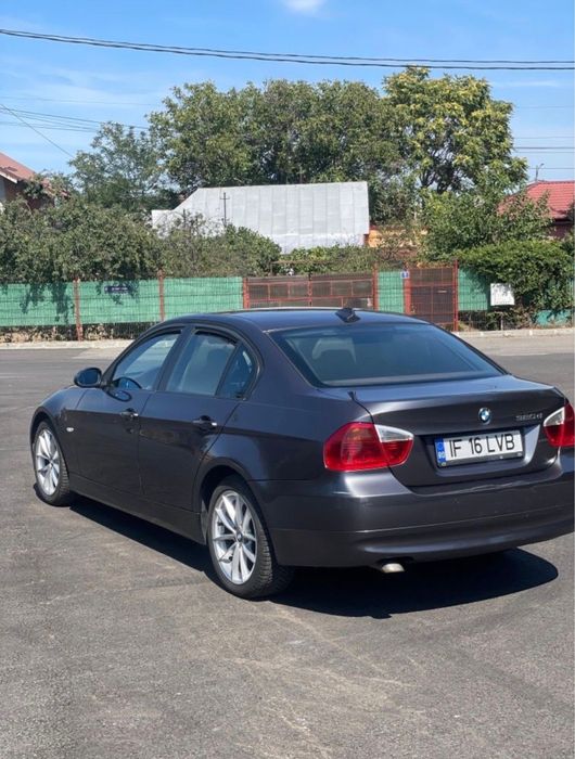 BMW SERIA 320 Berlina