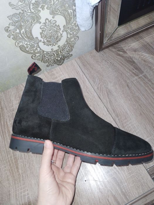 Мужские сапоги замшевые лабутен