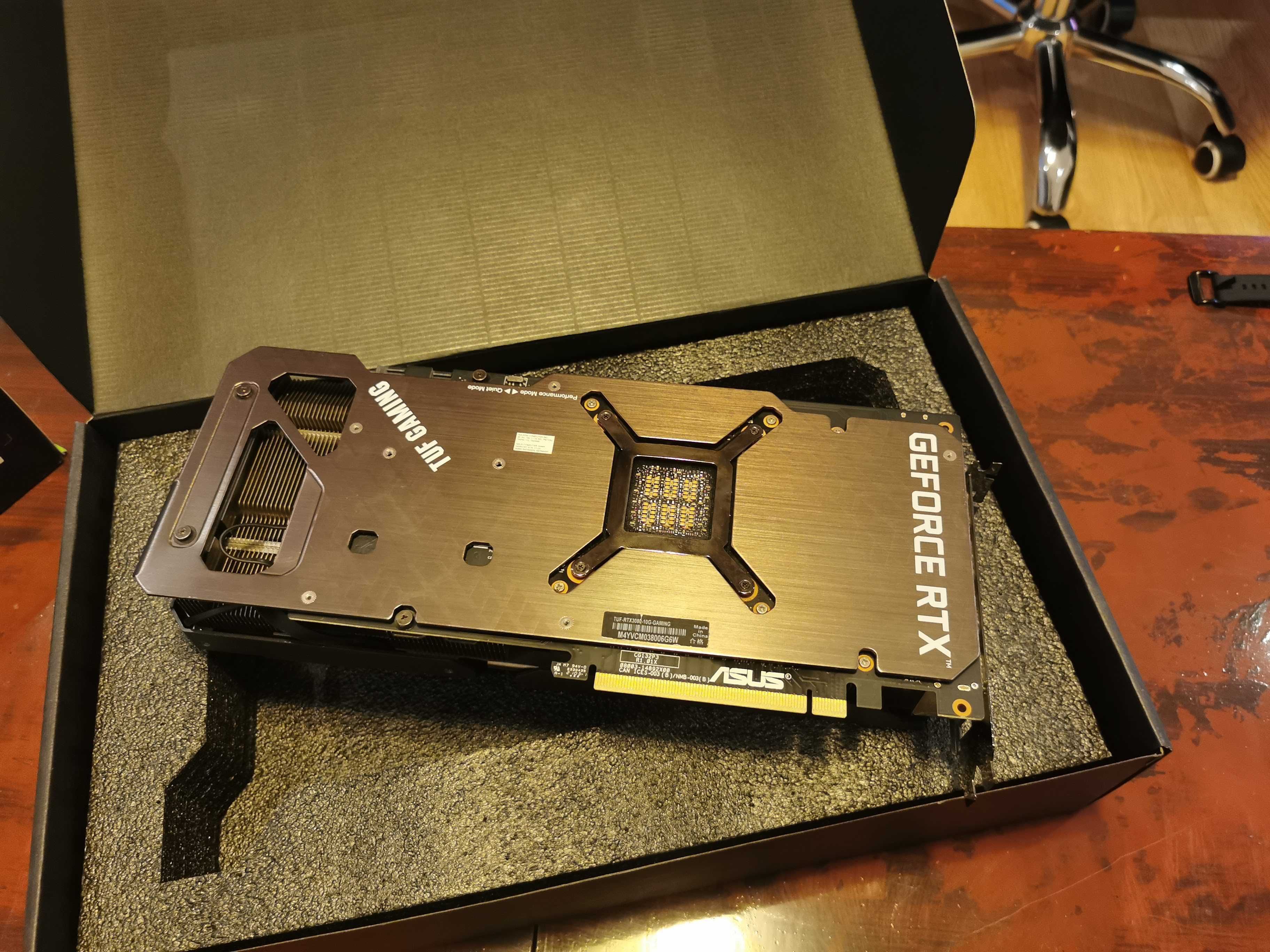 Asus TUF Gaming RTX 3080 10GB GDDR6X, 320-bit с оригинална кутия