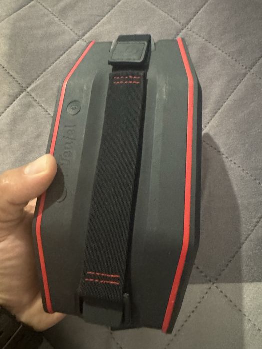 Boxa bluetooth Teufel Rockster defecta