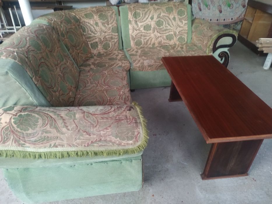 Oshxona uchun yumshoq mebel sotiladi