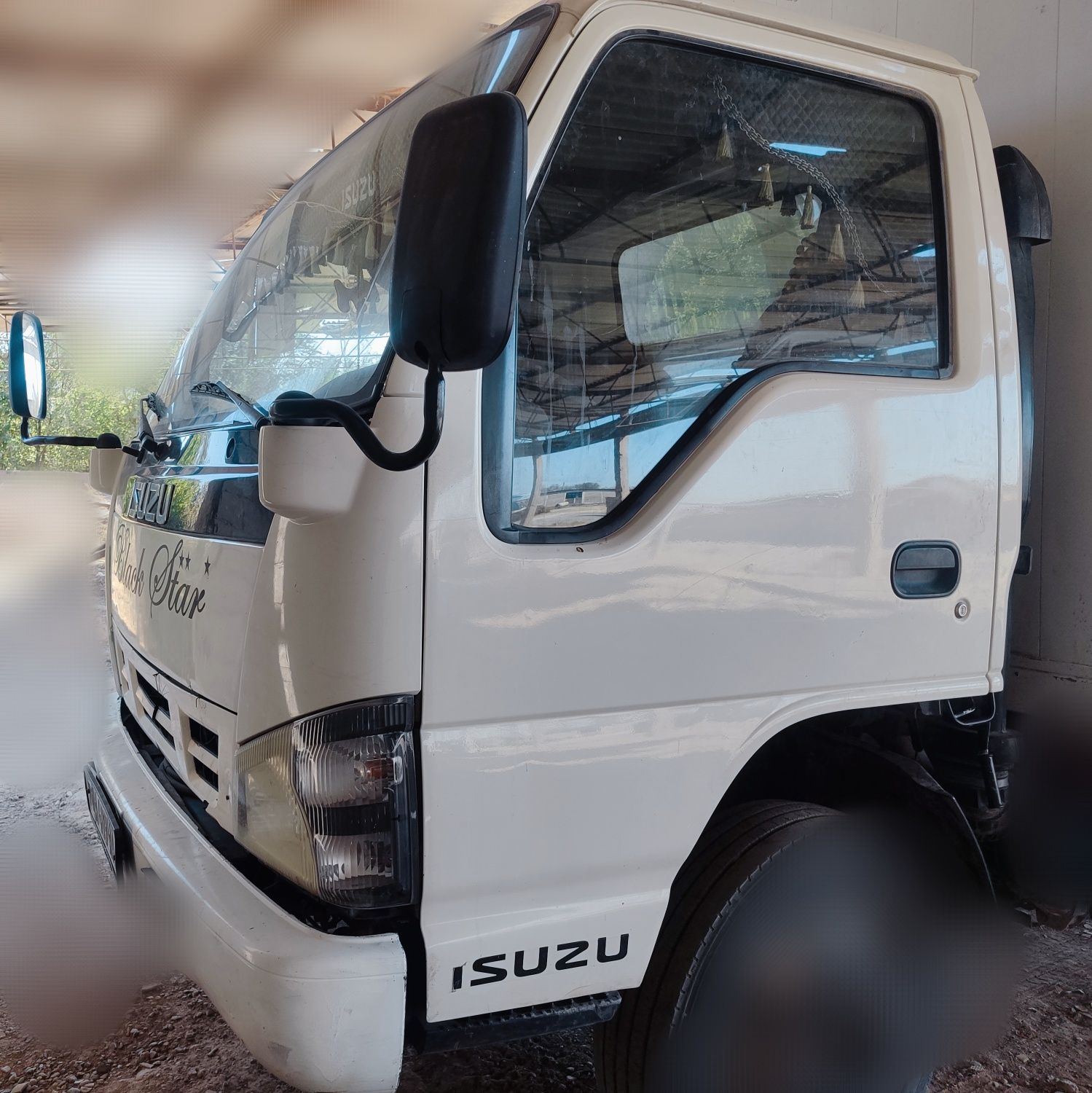 Isuzu kabina ...