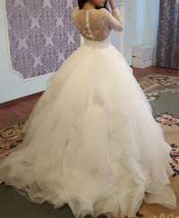 Продам свадебное платье 12000тг