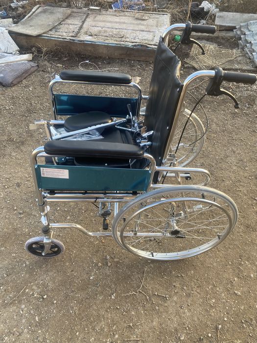 Продам инвалидную коляску