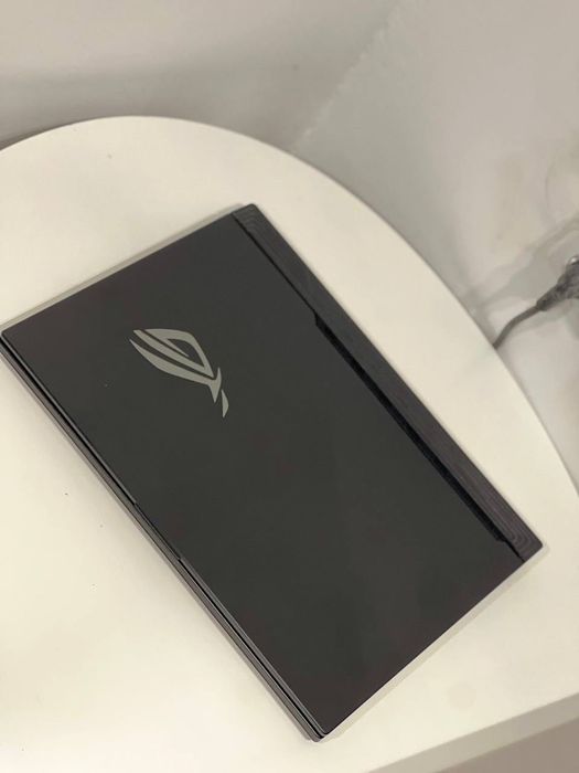 Laptop Gaming ASUS ROG Strix G512LV + Mouse Logitech G502 Hero