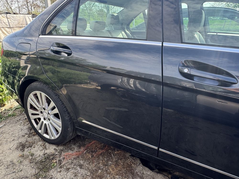 Usa usi mercedes c class w204 nonfacelift sau facelift