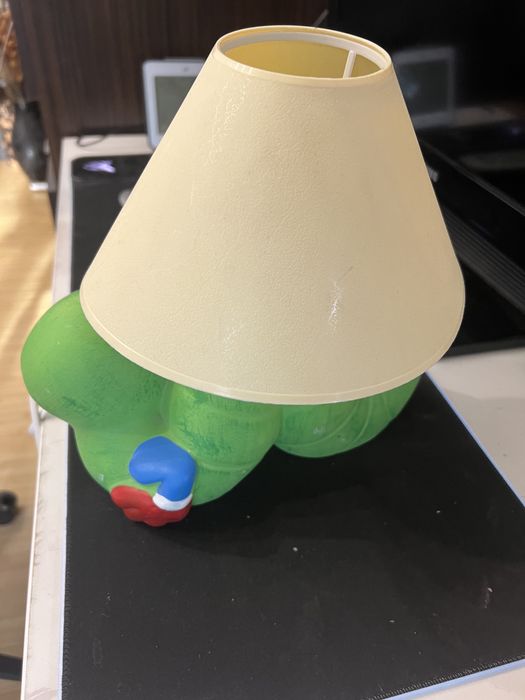 Lampa de copii pentru birou sau noptiera, omida verde