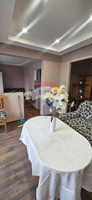 Дава се под наем Двустаен апартамент в Варна, Владислав Варненчик - 48 кв.м за 382.5 € - Снимка #2