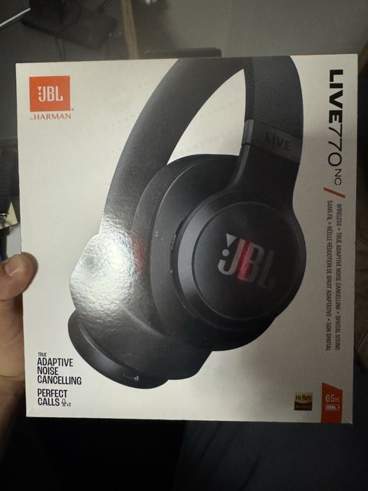 Слушалки jbl live 770 nc