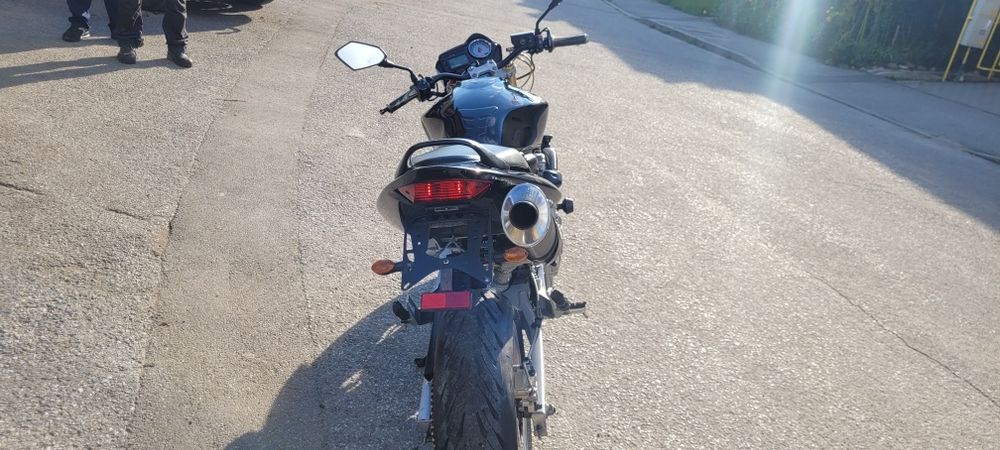Honda hornet pc36