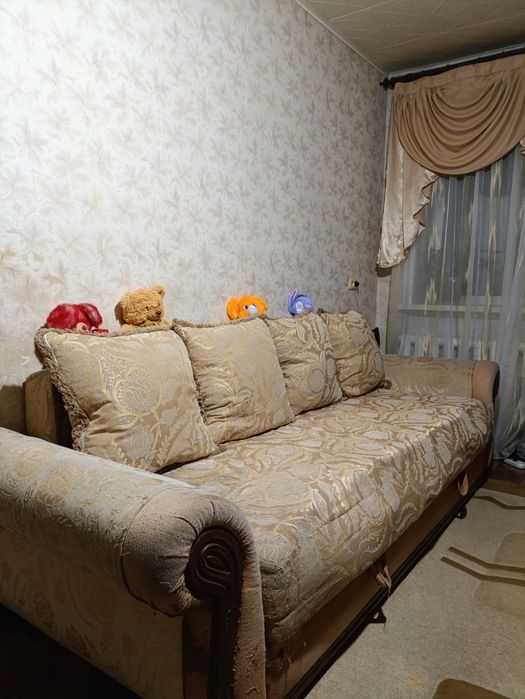 Отдам диван и кресло. Сортировка